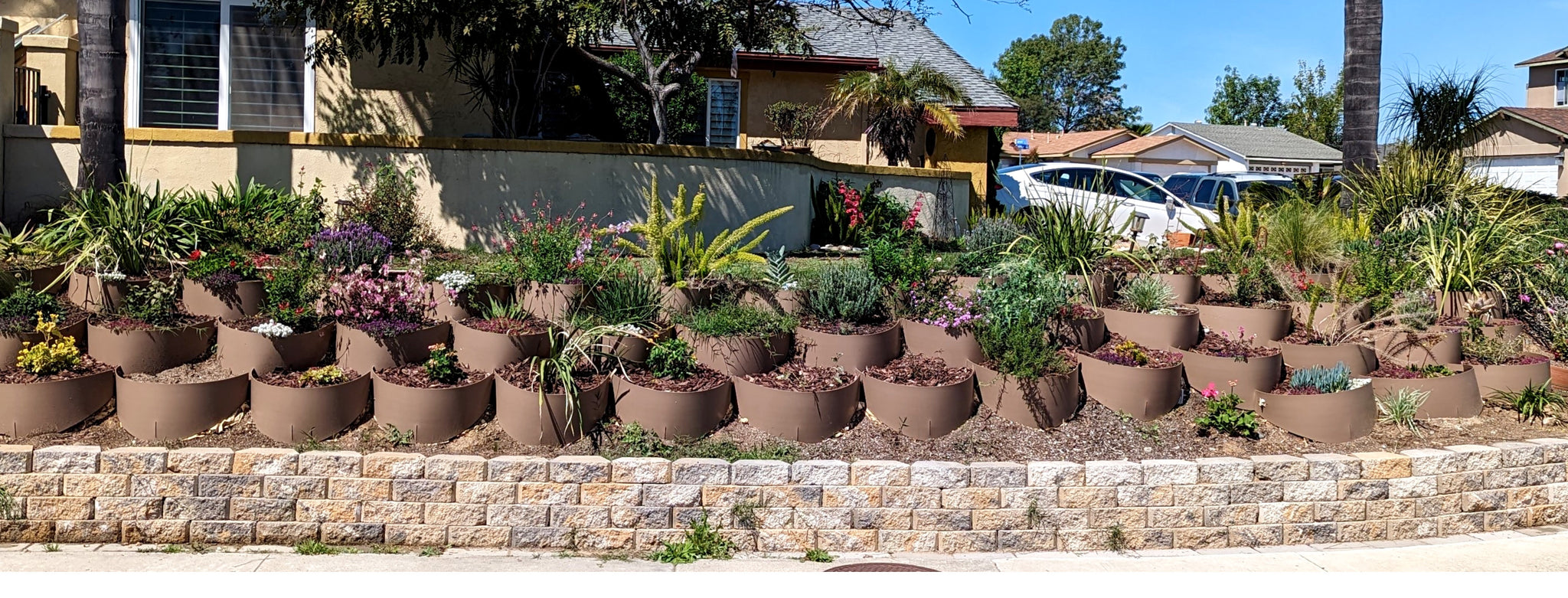 New Retaining Wall with Dirt Lockers: San Diego, CA